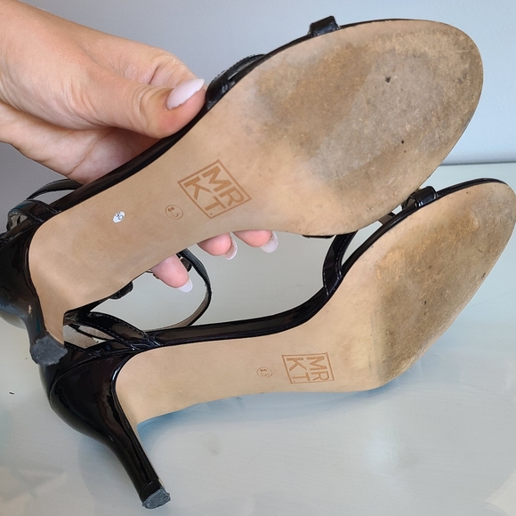 MRKT Market Heeled Sandals - Picture 2 of 8